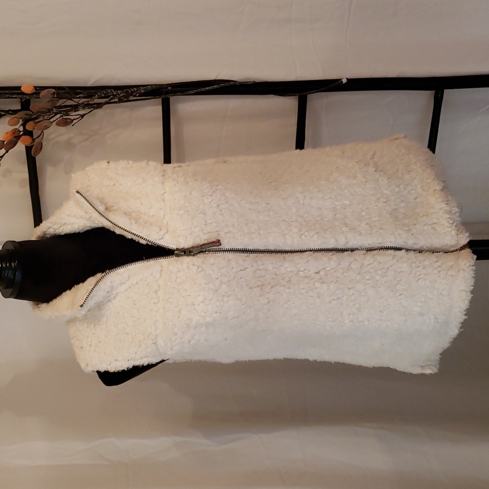 Dylan Vegan Sherpa Vest